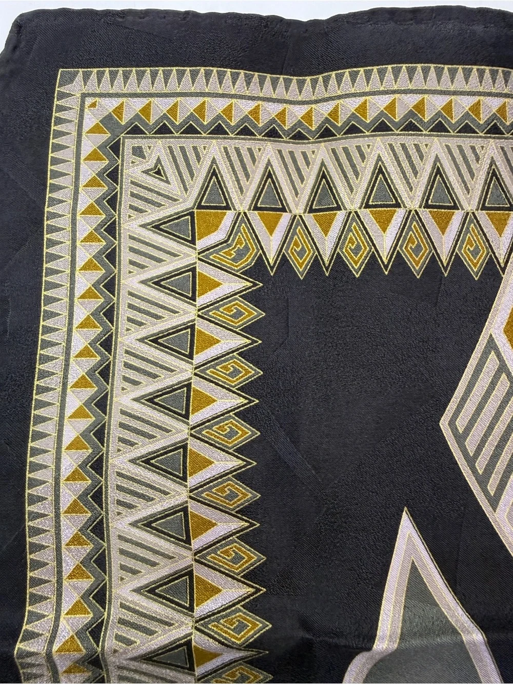 Luxury Geometric Diamond Pocket Square Black Gold Handkerchief 12x12